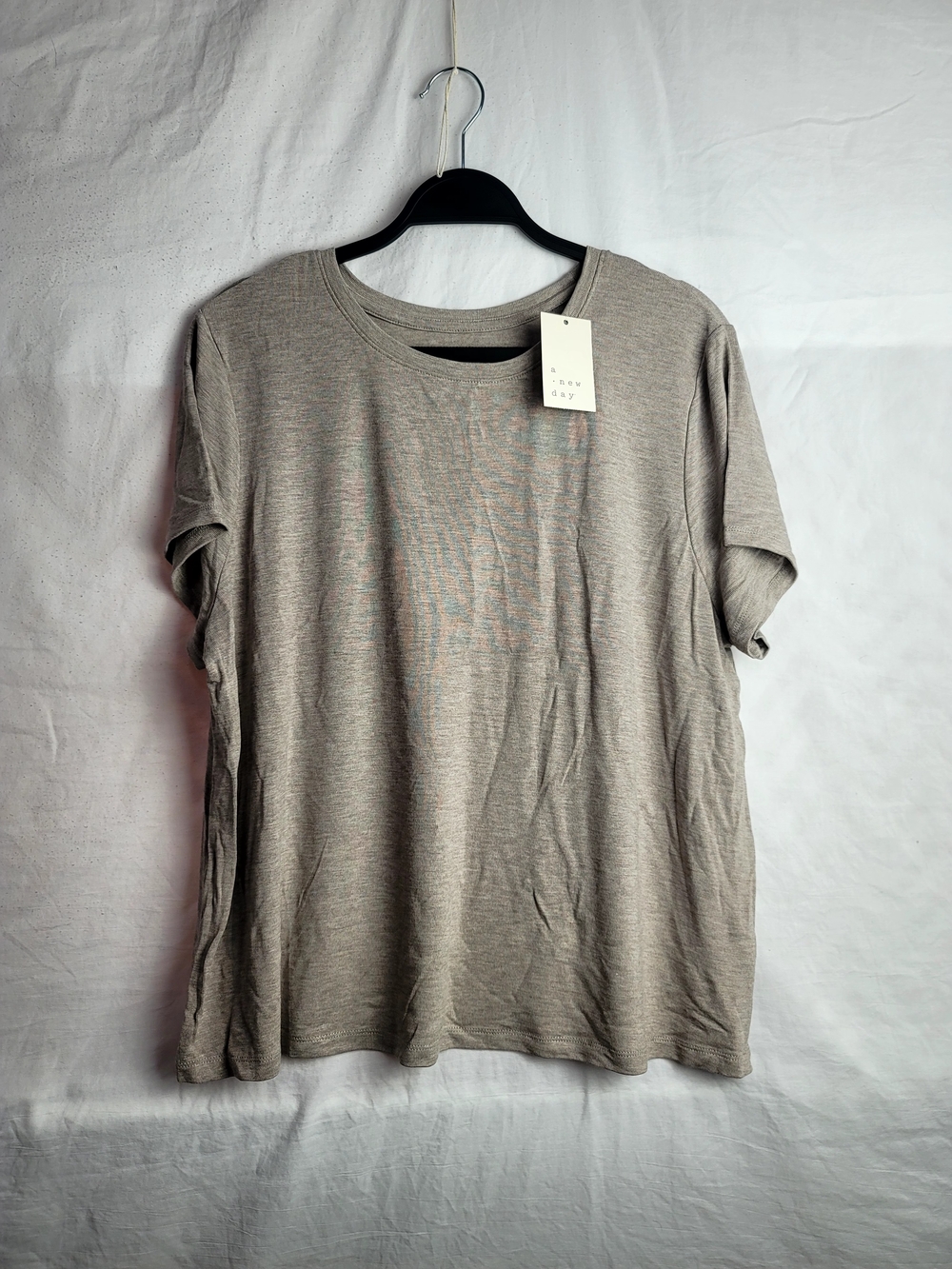 Women's Crew Neck T-Shirt in Beige